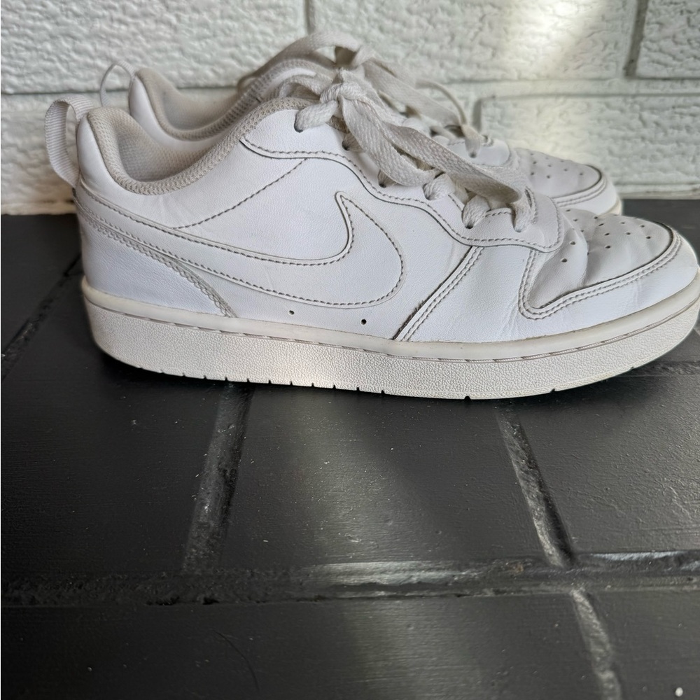 Nike Court Borough Low Recraft White Leather Size 6Y Casual Sneakers